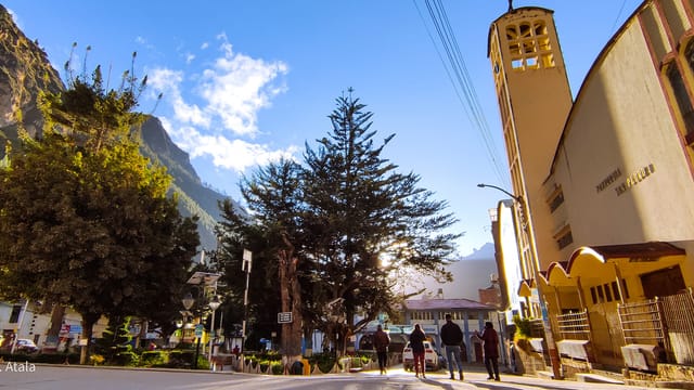 _**Bienvenido!**_    
Vive la Historia de **YANAHUANCA** y Sumérgete en una Aventura Virtual
